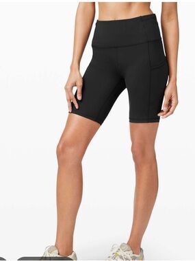 Lululemon Black Fast and Free High-Rise Shorts 8” black size 6